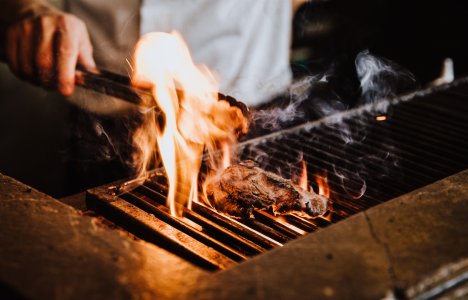 10 restaurants in Athens for Tsiknopempti