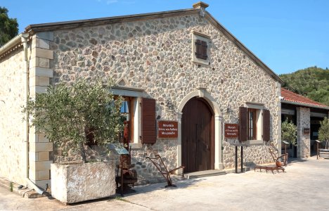 Mavroudis Olive Oil: Guided tour through the history of the Corfiot olive tree