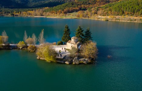 4 autumn day trips near Athens