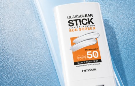 Κάνε swipe στον ήλιο με τα νέα sun screen stick της FREZYDERM