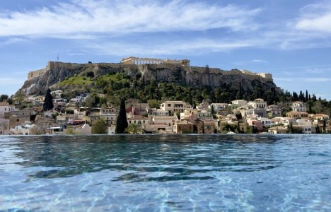 THE DOLLI: «To ομορφότερο ξενοδοχείο στον κόσμο» με υπογραφή PRIX VERSAILLES