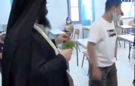 Ύμνοι CNN για το κατάφυτο ελληνικό νησί που προσφέρει καλή ζωή [εικόνες]