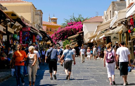 Αυτοί είναι οι τρεις ελληνικοί προορισμοί που ψηφίζουν οι ξένοι τουρίστες