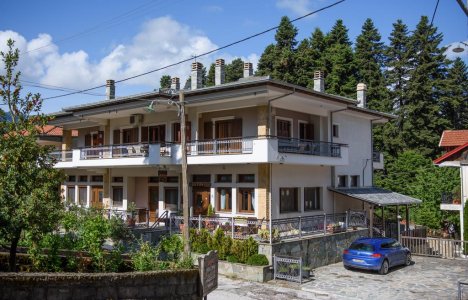 Arktos Suites
