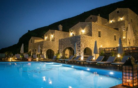 Εn Plo Luxury Suites