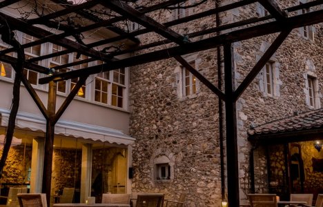 Πύργος Μυστρά: Ένας ξενώνας-κόσμημα στη σκιά του Ταΰγετου
