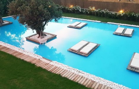 Ow Andros Luxury Suites