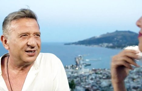 «Στάσου… μαντολάτο»: Ο Κώστας Κόκλας πρωταγωνιστής στην καμπάνια «Πάμε Ζάκυνθο»