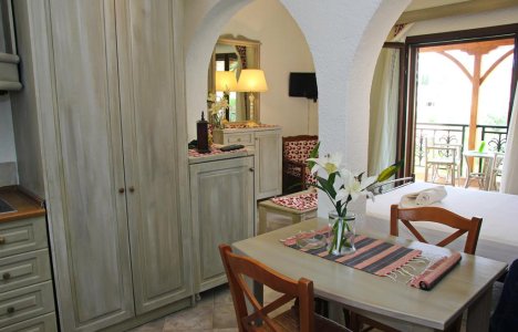 Niriides Apartments