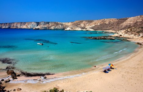 Κουφονήσι Λασιθίου: Το εξωτικό νησάκι της Κρήτης με τις θαυμάσιες παραλίες