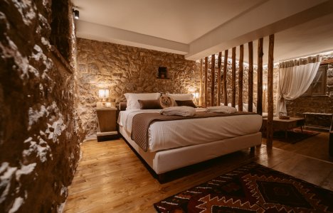 Afanos Guesthouse