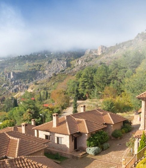 Πλειάδων Γη Mountain Resort & Spa: Ένα πολυτελές καταφύγιο στα Τρίκαλα Κορινθίας