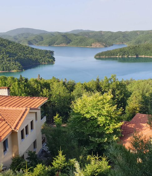 Alonaki at Lake Plastira