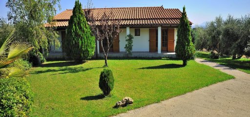 Villas Lefkothea