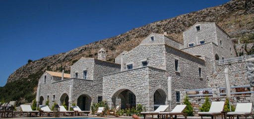 Εn Plo Luxury Suites
