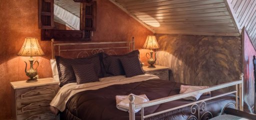 Lykovrisi Guest House I