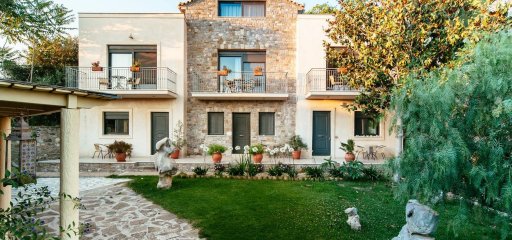 Mylos Apartments