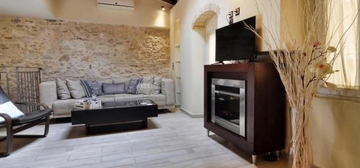 Carpe Diem Luxury Apartments