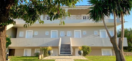 Elysian Apartments & Studios