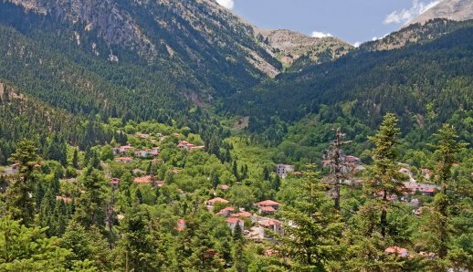 Athanasios Diakos Fokida: The picturesque village of Roumeli that is worth discovering