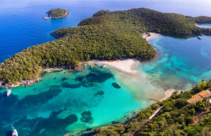 Τα Σύβοτα και οι ονειρεμένες παραλίες τους