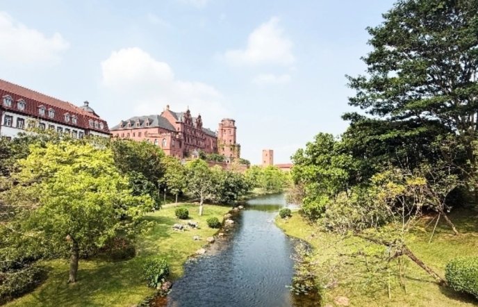 Ox Horn: A journey to HUAWEIs vast Campus in China that is inspired by Europe
