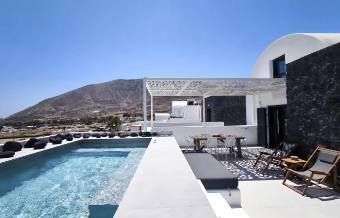 Exo Santorini: Luxury stay on the authentic side of Santorini