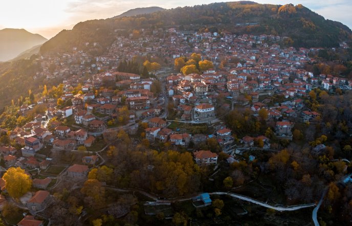 Bloomberg: Πού να ταξιδέψετε στην Ελλάδα το 2026