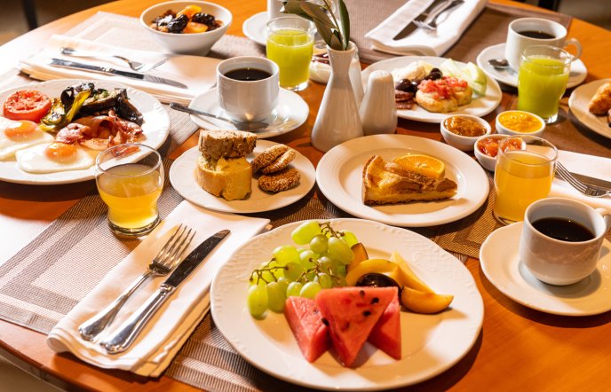 12 hotels with a wonderful Greek breakfast