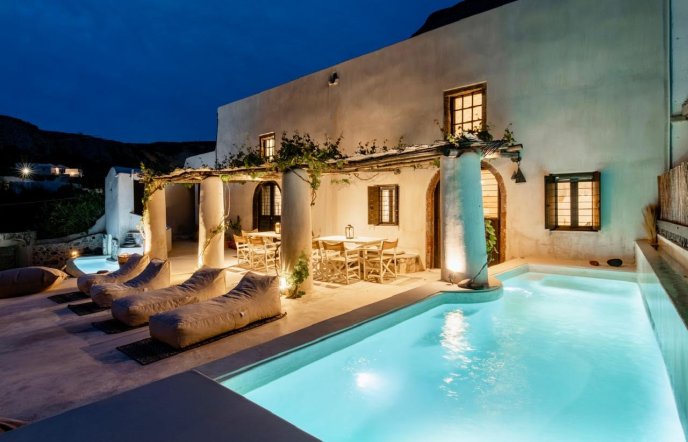 Canava Villas: A unique accommodation experience in an old Santorini winery