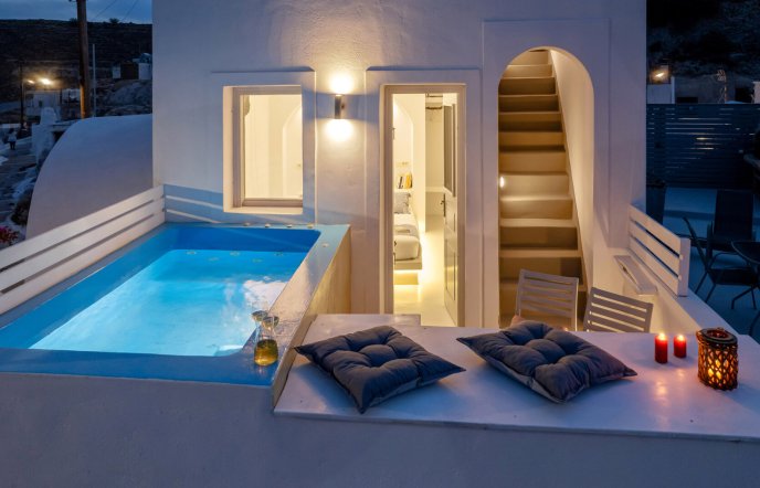 Santorita Suites: Authentic hospitality experience in Akrotiri Santorini