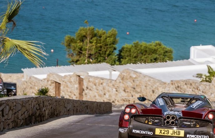 Τα Myconian Collection Hotels & Resorts φιλοξένησαν το «Gumball 3000», το πιο πολυτελές event στον κόσμο του αυτοκινήτου