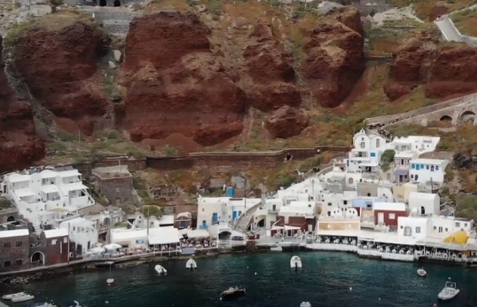 Ταξίδι στο χρόνο: Από τη Σαντορίνη του σήμερα στην Ελλάδα του χθες