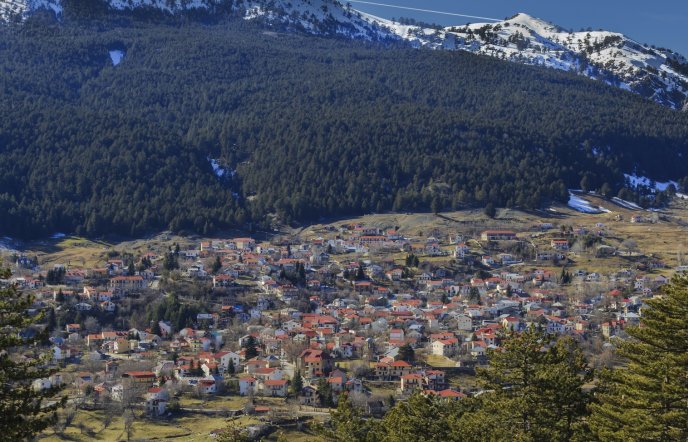 Σαμαρίνα: Μια πτήση πάνω από το πιο ψηλό χωριό της Ελλάδας