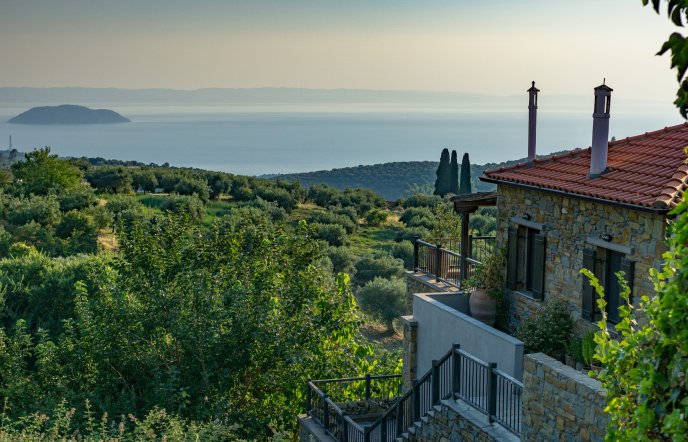 Χαλκιδική: Γνωρίστε τον Παρθενώνα του Βορρά